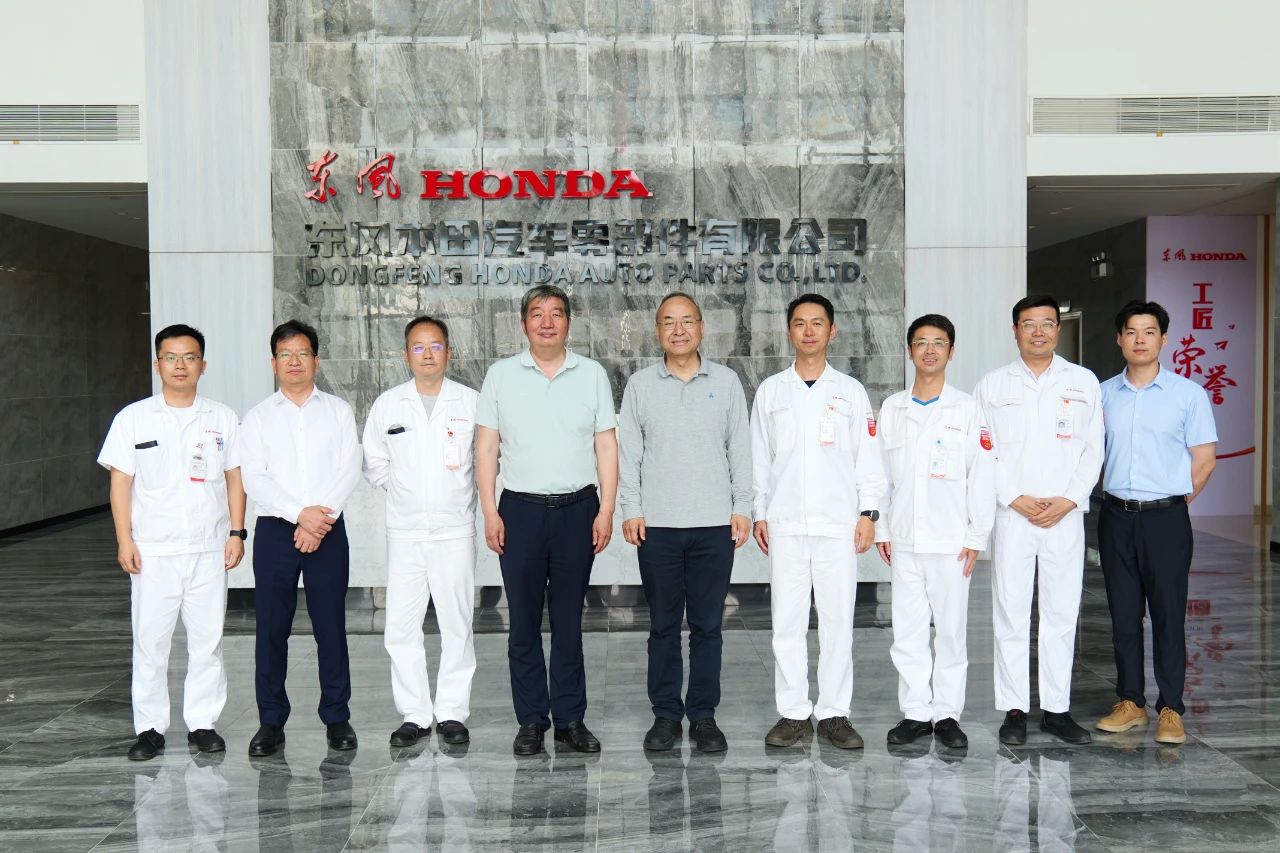 国元总来访合影